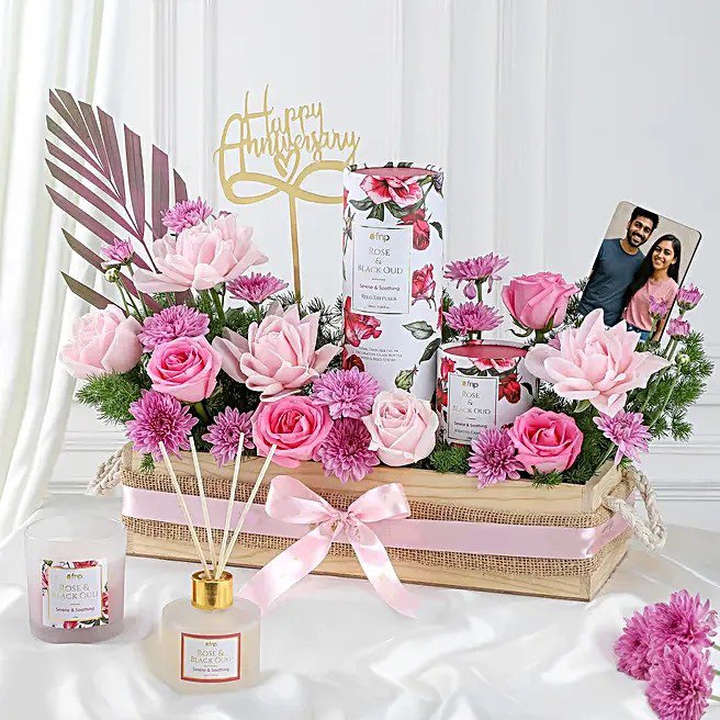 Romantic Anniversary Bloom N Keepsake Crate