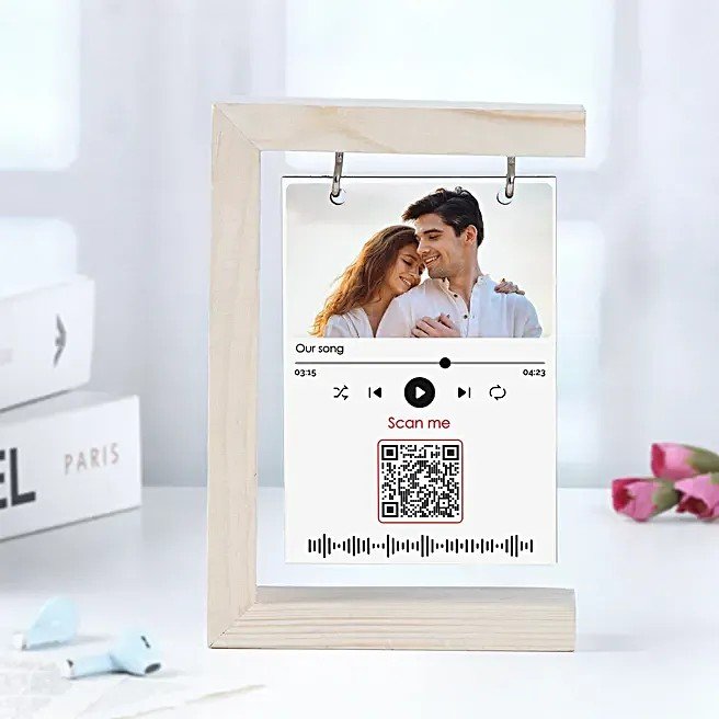 Personalised Melodic Hanging Frame