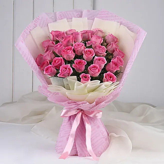 Adorable Aura Roses Bouquet